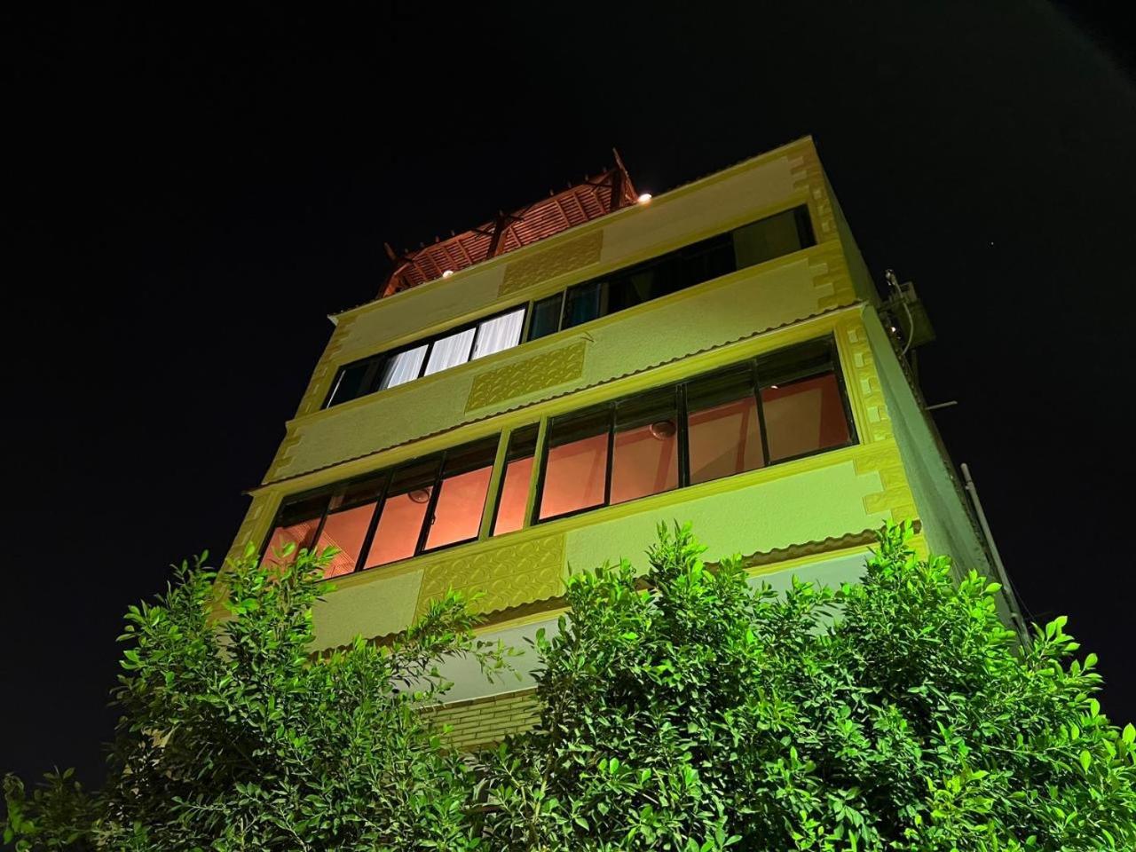 The Pyramids Gate Inn Kafret el-Gabal Exterior foto
